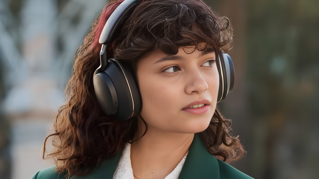 bowers wilkins px7 s2e review key features