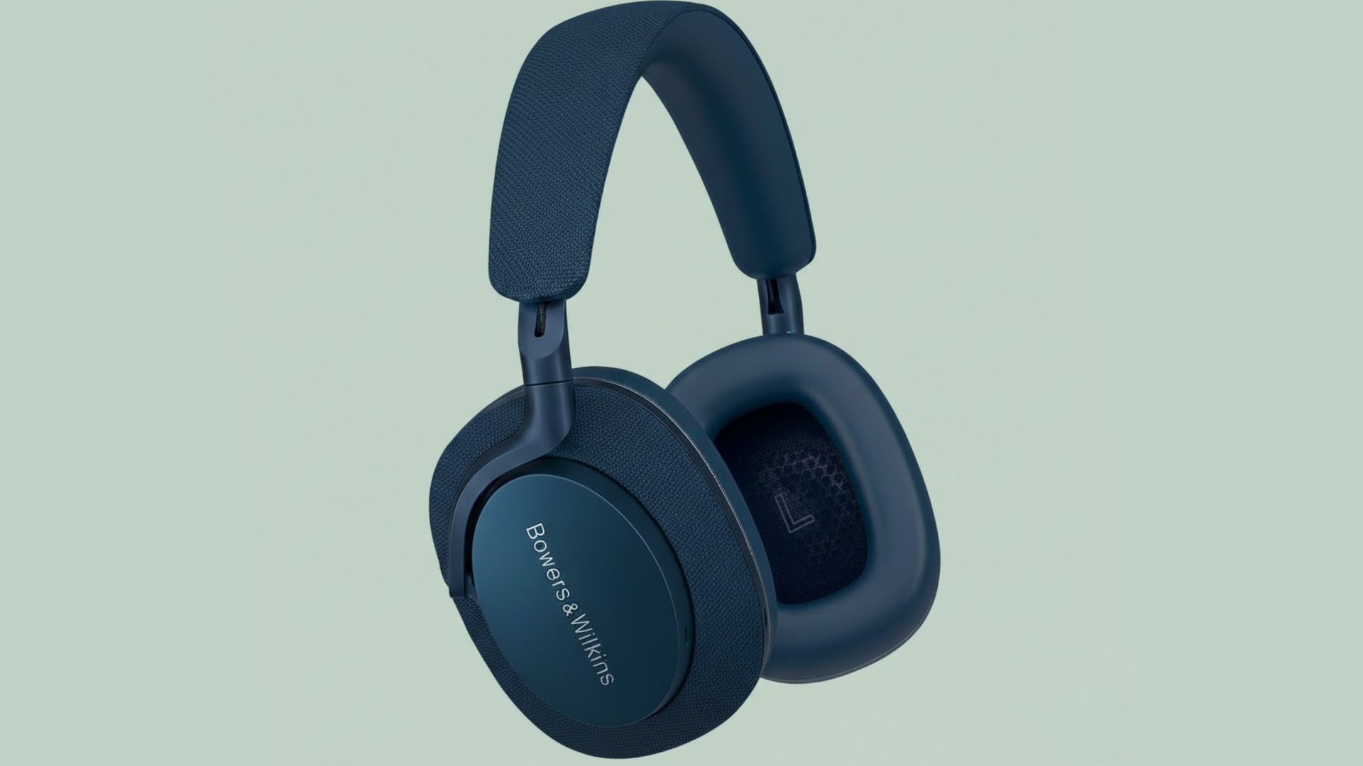 featured image bowers wilkins px7 s2e review are these worth buying