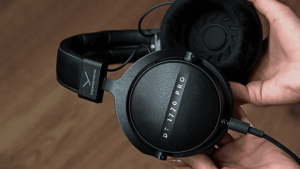 best-closed-back-headphones-beyerdynamic-dt-1770-pro