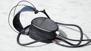 best-closed-back-headphones-dan-clark-audio-e3