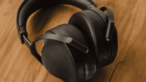 best-closed-back-headphones-sony-mdr-z1r