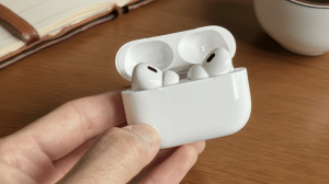 key features of airpods pro 2