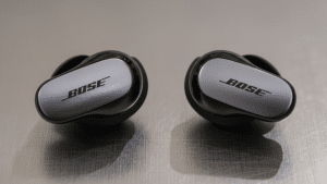 key features of the bose quiet comfort ultra earbuds